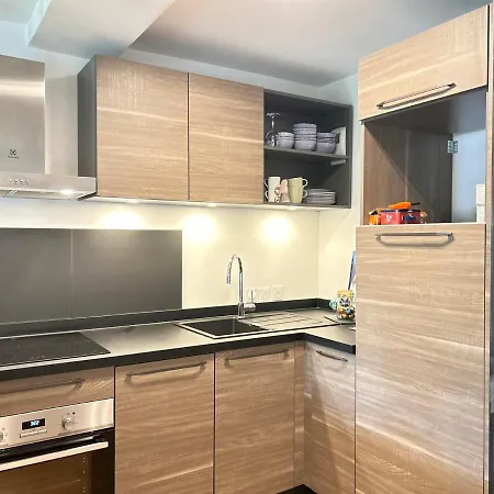 Neuf Au Coeur Des Gets Avec Spa, Proche Des Pistes, Parking Et Wifi Inclus - Fr-1-623-34 *